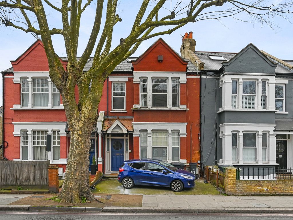 4 bed flat to rent in Cavendish Road, South Clapham, London SW12 Zoopla