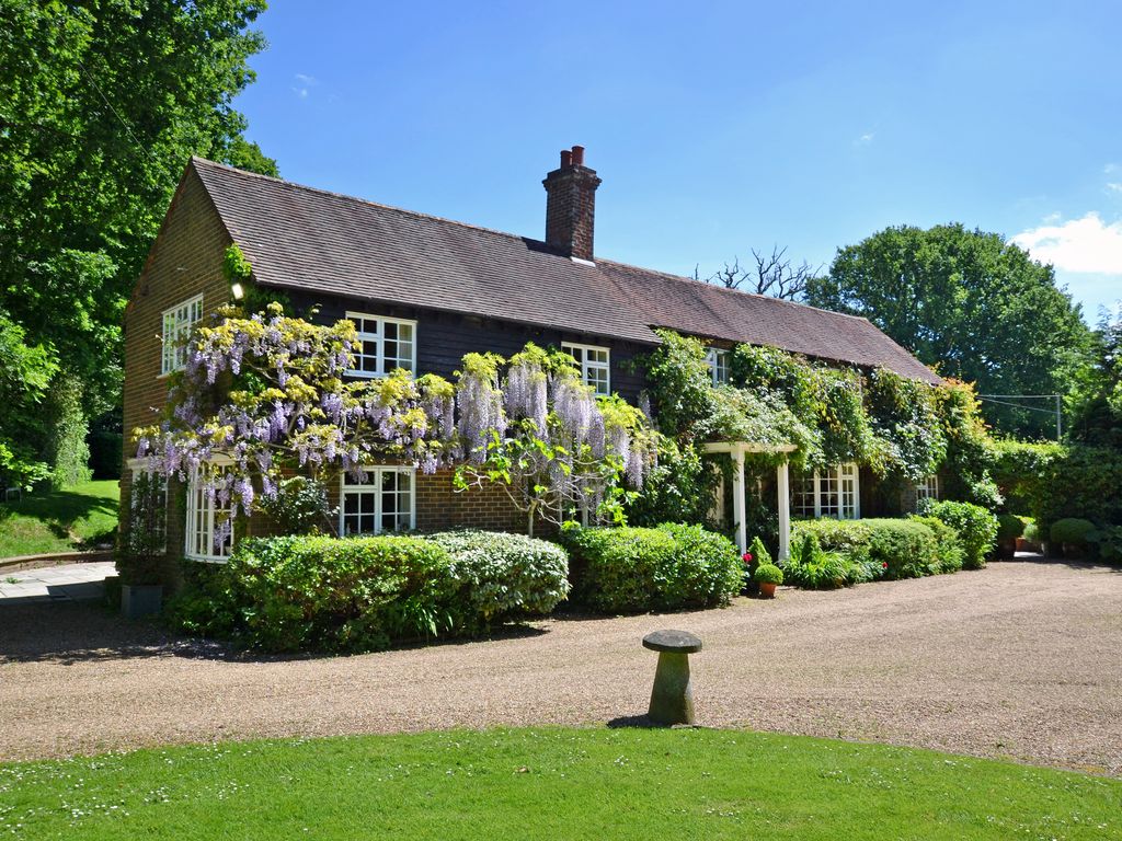 6 bed detached house for sale in London Road, Petworth GU28 Zoopla