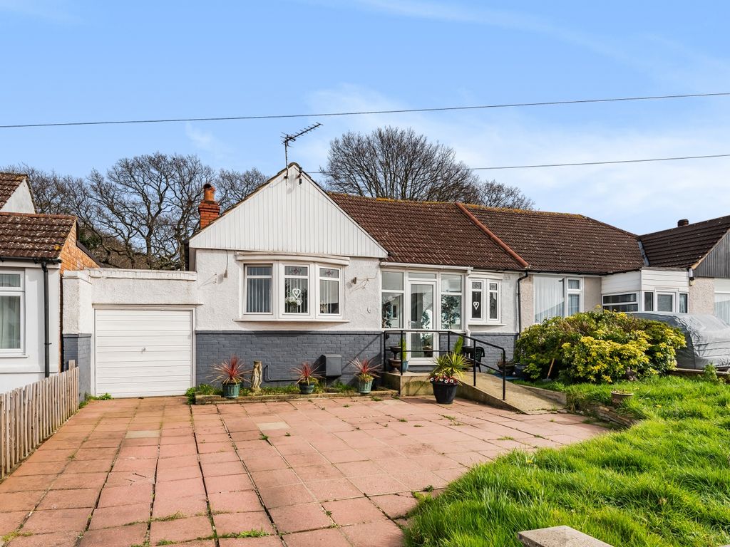 2 bed bungalow for sale in Oakdene Avenue, Erith DA8 Zoopla