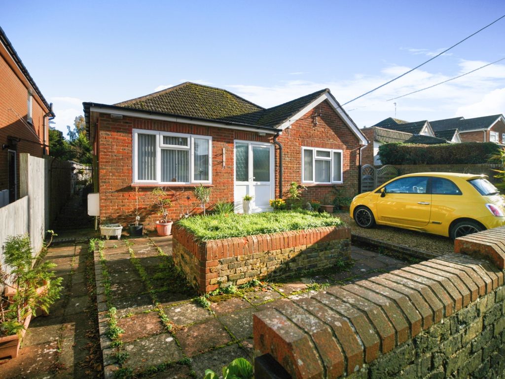 3 bed detached bungalow for sale in Village Green Avenue, Biggin Hill