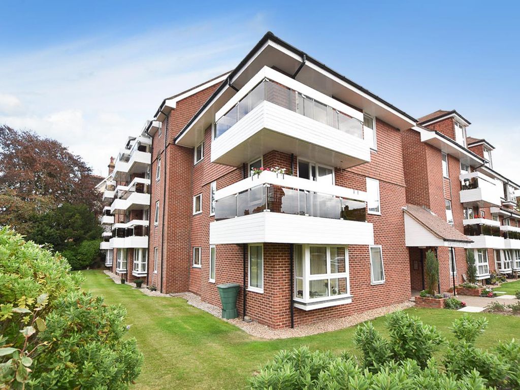 1 bed flat for sale in Granville Road, Eastbourne BN20, £119,950 Zoopla