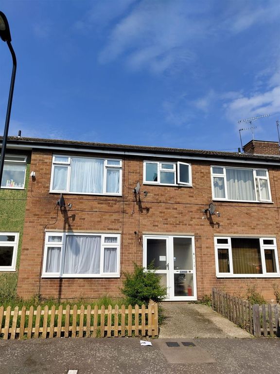 2 bed flat for sale in Avenue, London E10 Zoopla