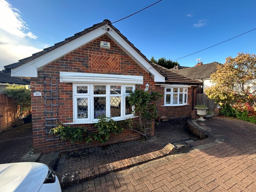 3 bed bungalow to rent in Clearway, Addington, West Malling ME19 Zoopla
