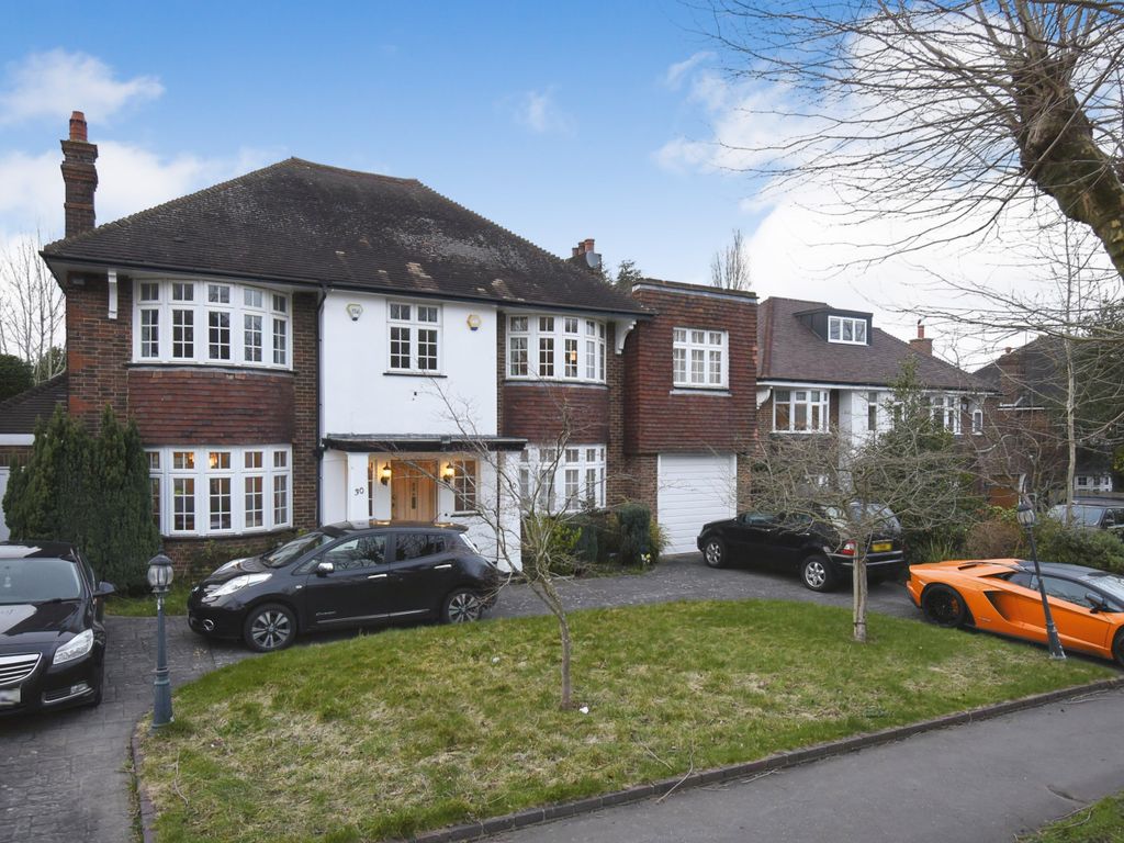 5 bed detached house for sale in Upfield, Whitgift, Croydon CR0, £