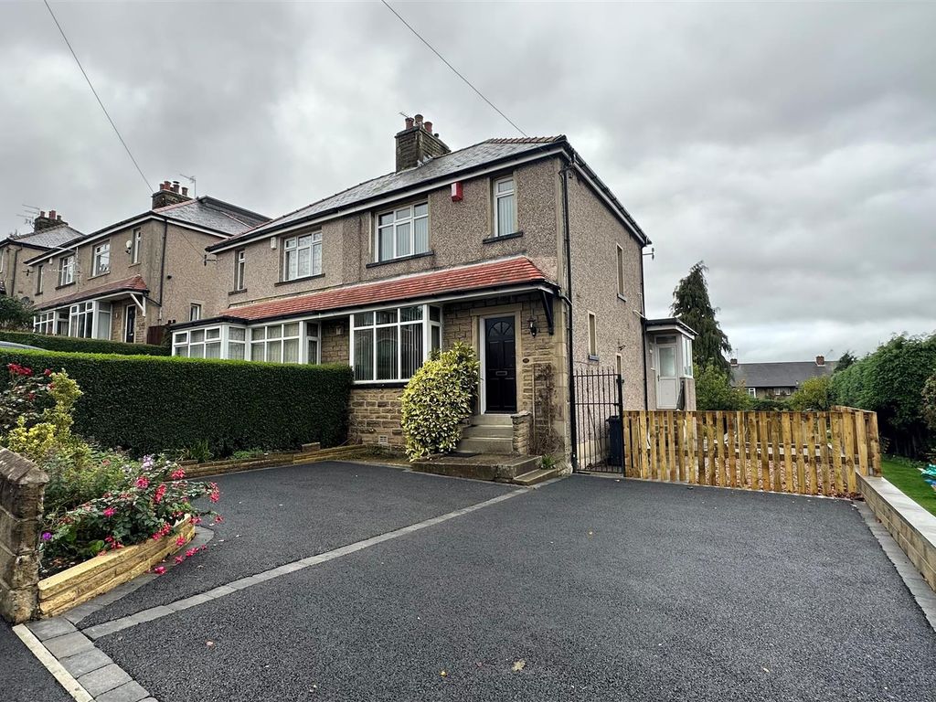 3 bed semidetached house to rent in Park Road, Eccleshill, Bradford BD10, £900 pcm Zoopla