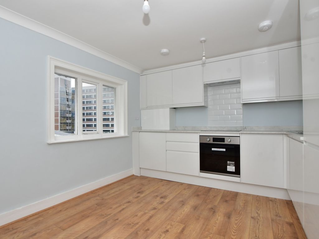 2 bed flat to rent in Romney Place, Maidstone ME15 Zoopla