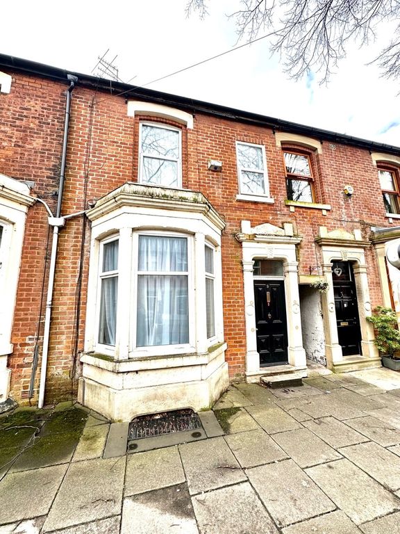 3 bed terraced house to rent in Lorraine Avenue, Fulwood, Preston