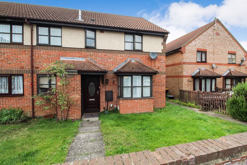 2 bed property for sale in Poppyfields, Bedford MK41, £210,000 Zoopla