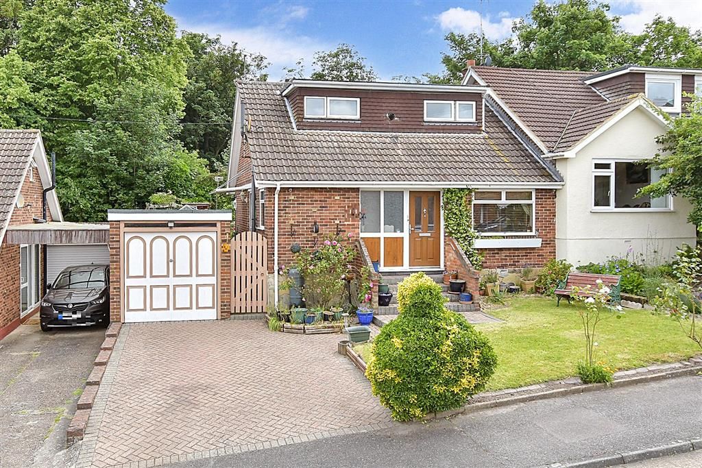 3 bed chalet for sale in Mansel Drive, Borstal, Rochester, Kent ME1, £