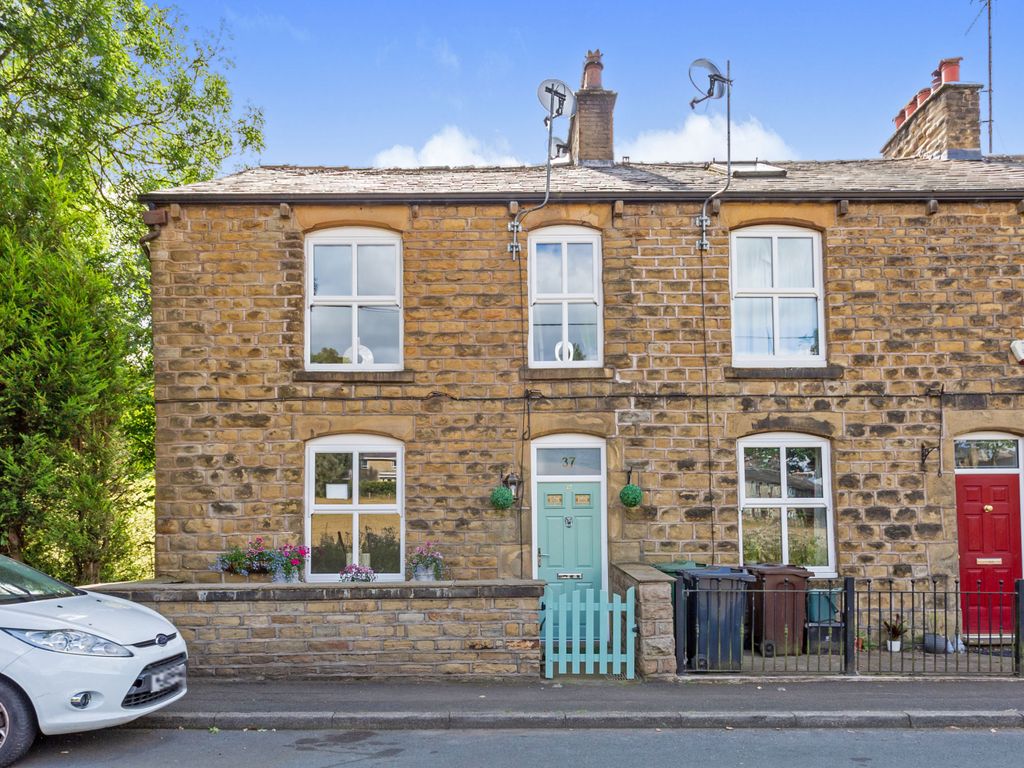 2 bed terraced house for sale in Dobcross New Road, Dobcross