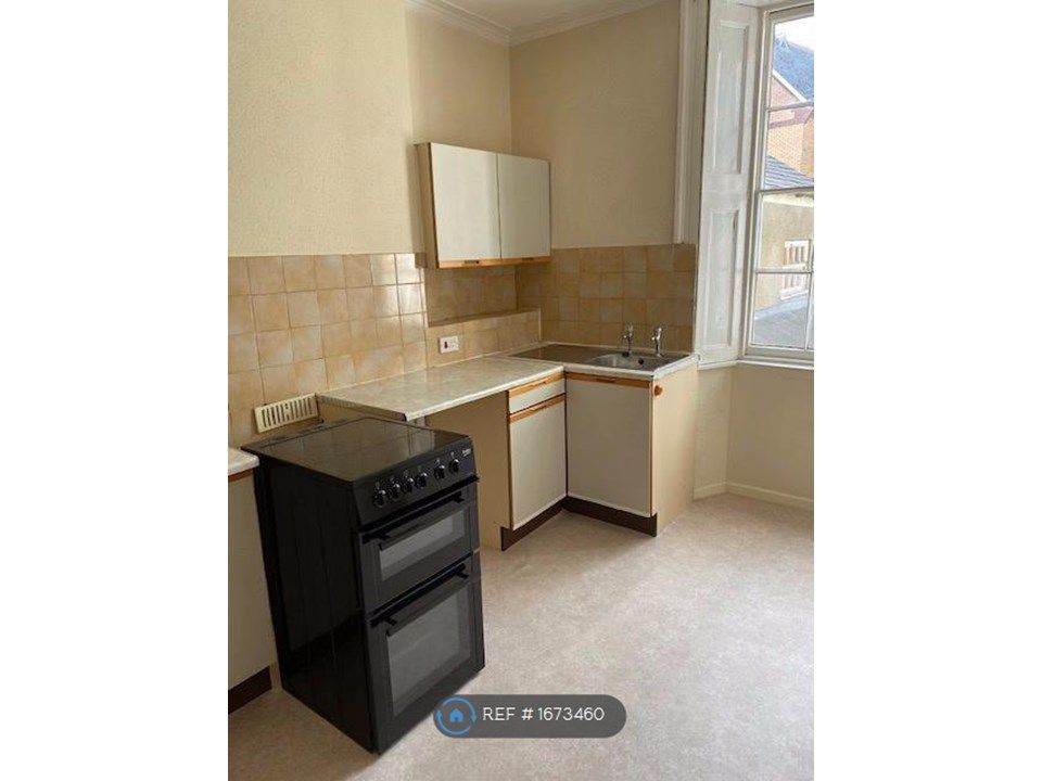 1 bed flat to rent in Highweek Road, Newton Abbot TQ12 Zoopla