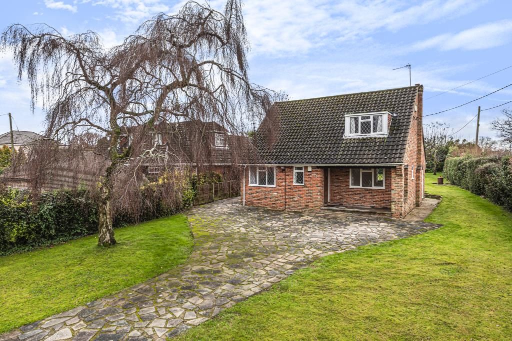 3 bed detached bungalow for sale in Chesham, Buckinghamshire HP5 Zoopla