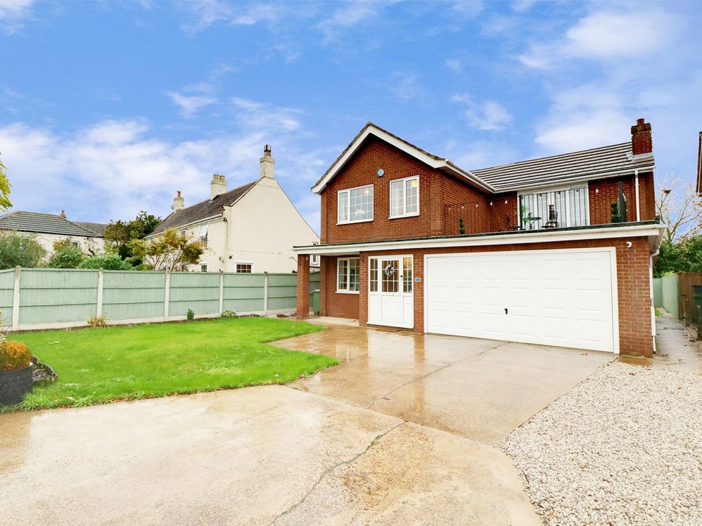 4 bed detached house for sale in Westgate Road, Belton, Doncaster DN9