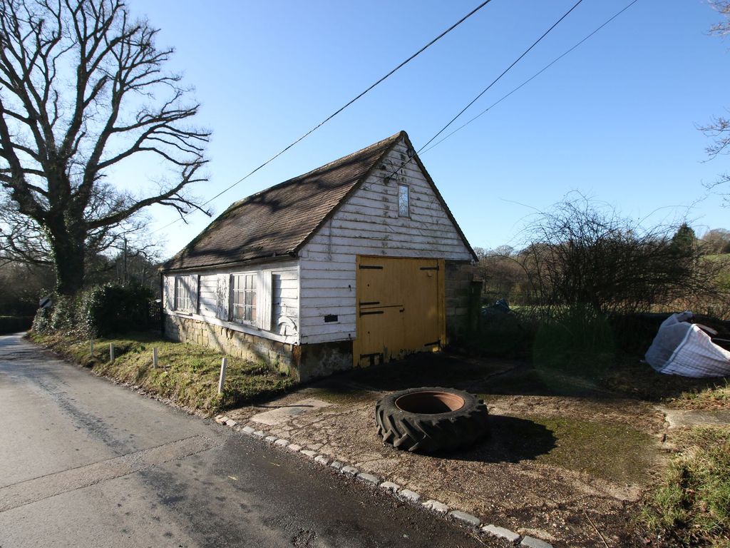 2 bed detached house for sale in Hurstwood Road, High Hurstwood TN22, £