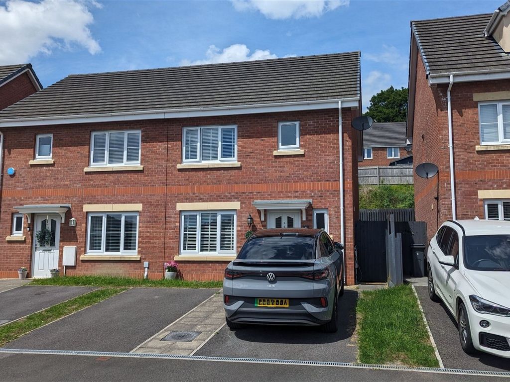 3 bed semidetached house for sale in Clos Y Cwm, Pontardawe, Swansea SA8, £225,000 Zoopla