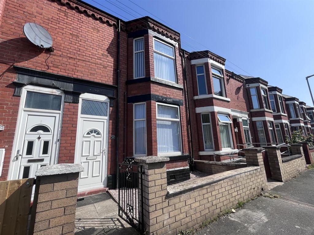 3 bed property to rent in Nile Street, Crewe CW2 Zoopla