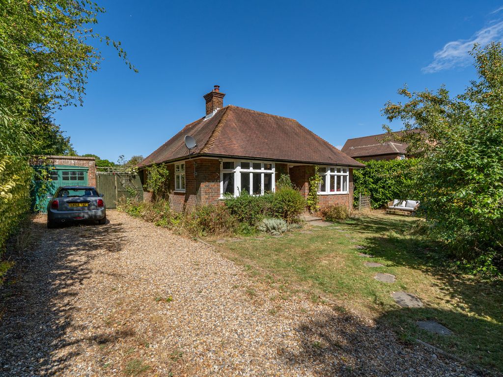 Bungalow for sale in Cumbrae, Tinkers Lane, Wigginton, Tring