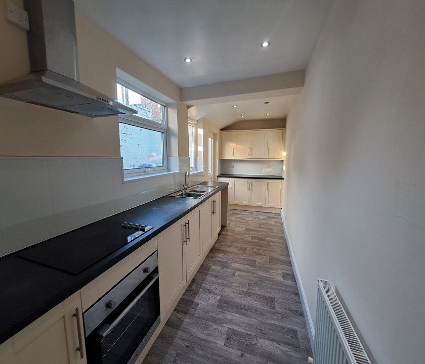 2 bed terraced house to rent in Diamond Street, Shildon DL4, £500 pcm