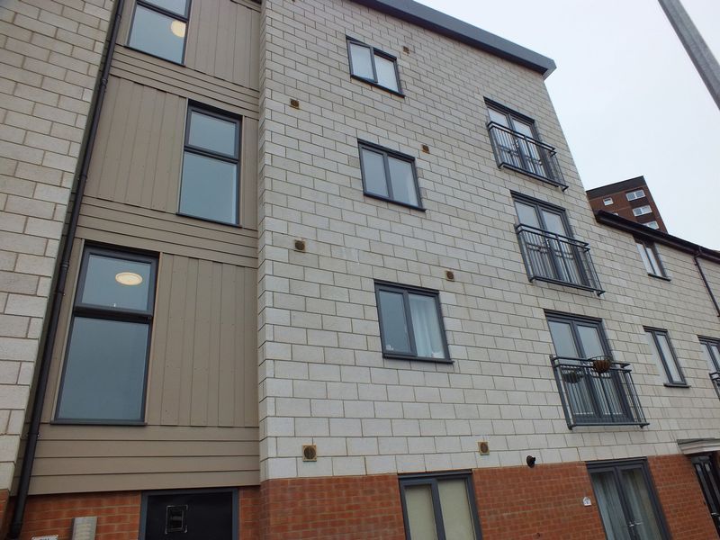 1 bed flat to rent in Quay Side, Hanley, StokeOnTrent ST1, £595 pcm Zoopla