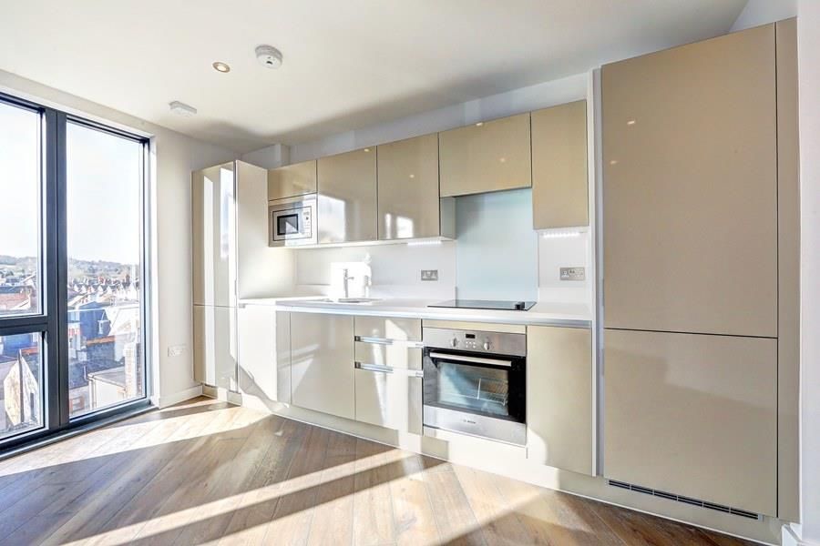 1 bed flat to rent in Station Approach Road, Coulsdon CR5 Zoopla