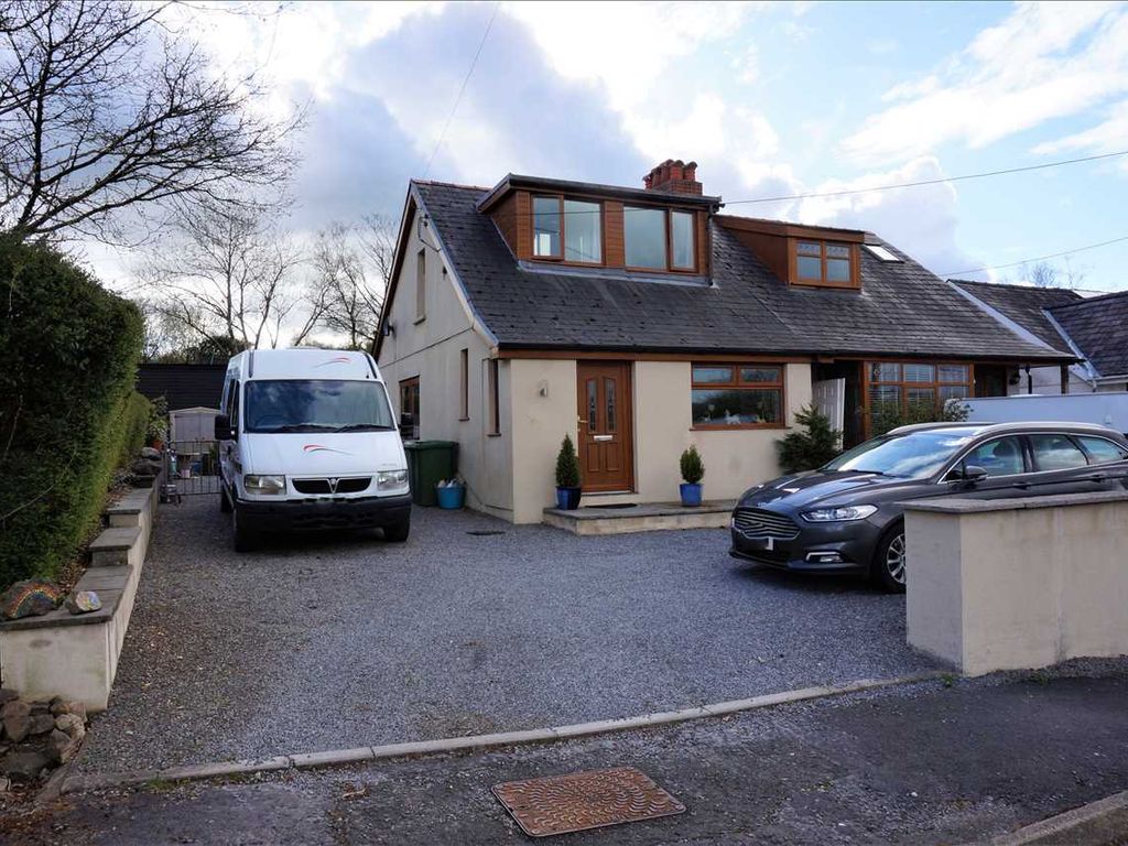 2 bed semidetached bungalow for sale in Belle Vue, Pontarddulais Road