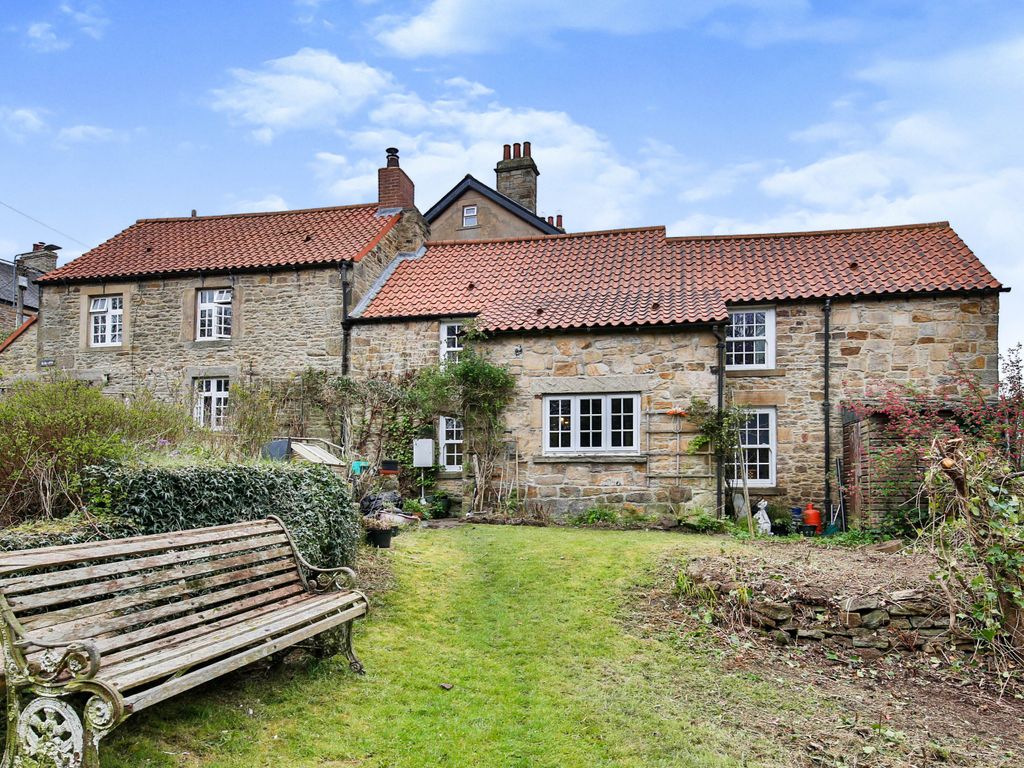 5 bed detached house for sale in Benfieldside Road, Consett, Durham DH8