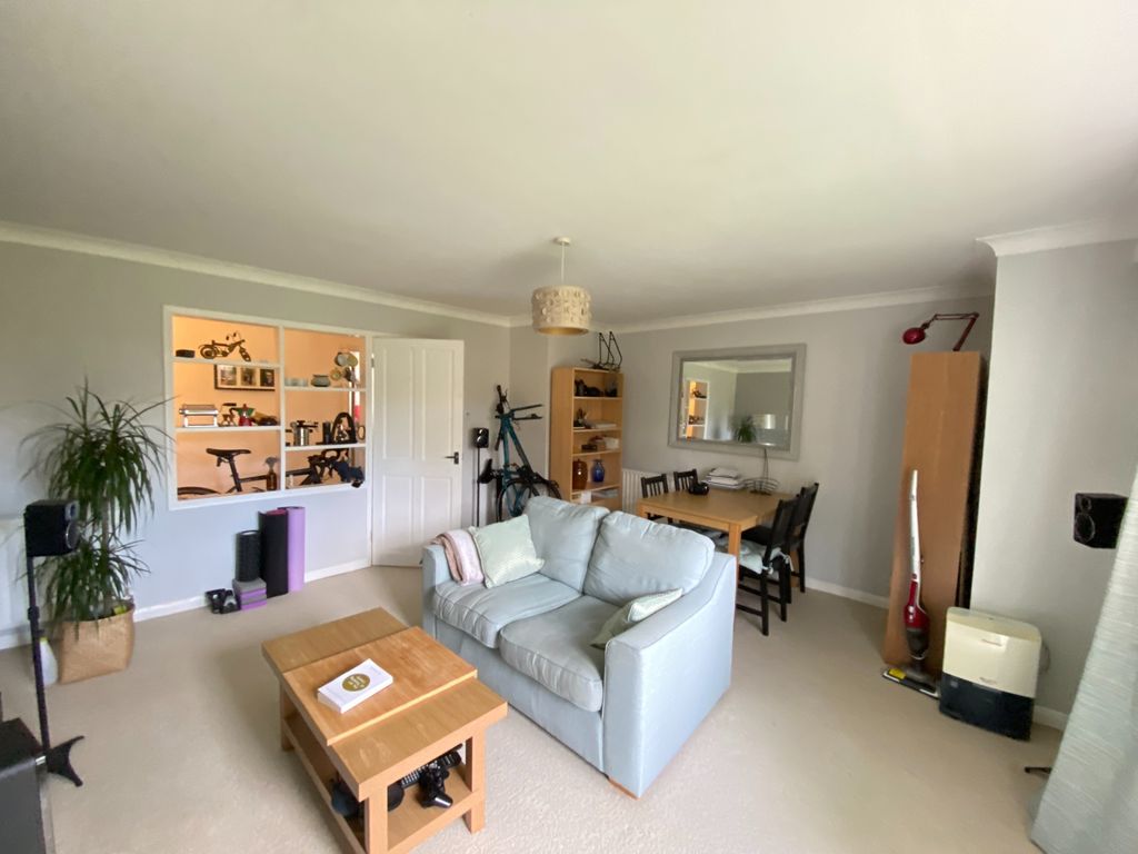 2 bed flat to rent in Elleray Court, Ash Vale GU12 Zoopla