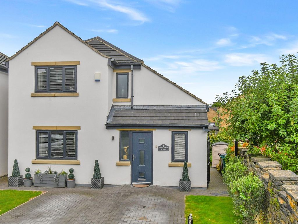 3 bed detached house for sale in Apperley Mews, Idle, Bradford BD10, £