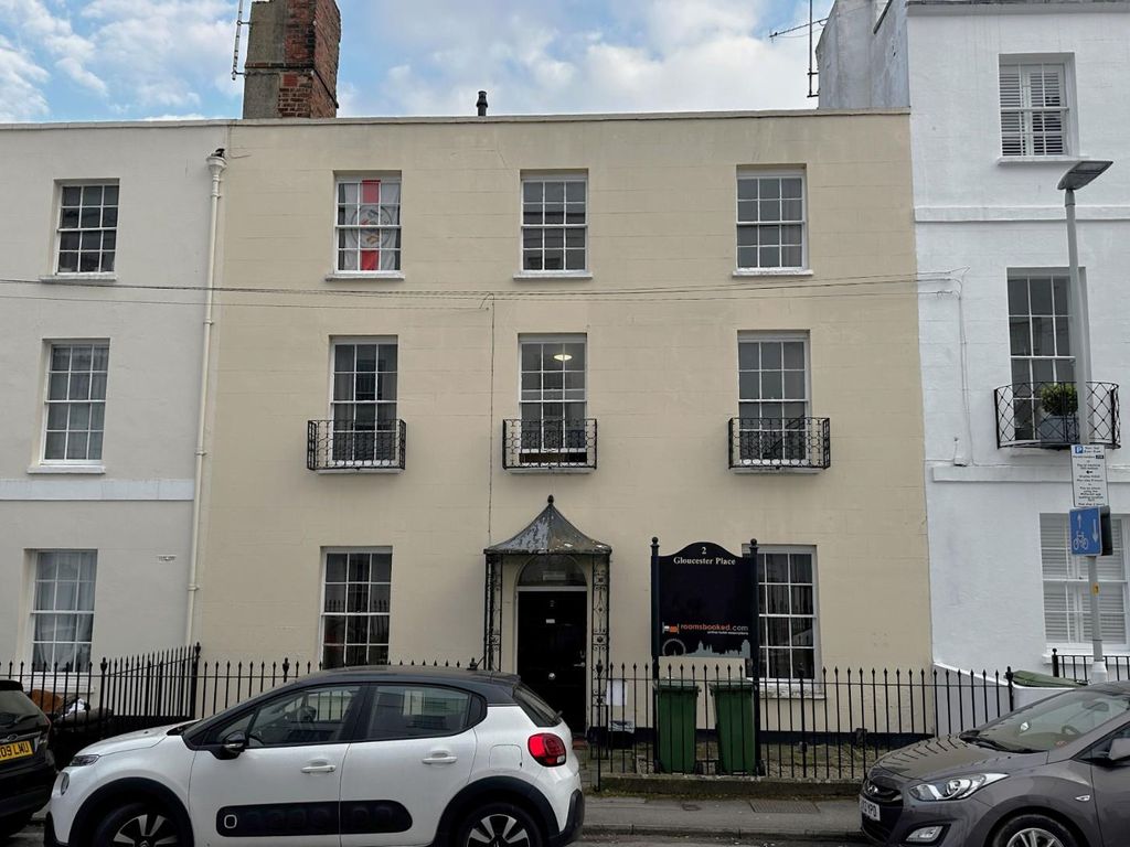 12 bed terraced house for sale in Gloucester Place, Cheltenham GL52, £