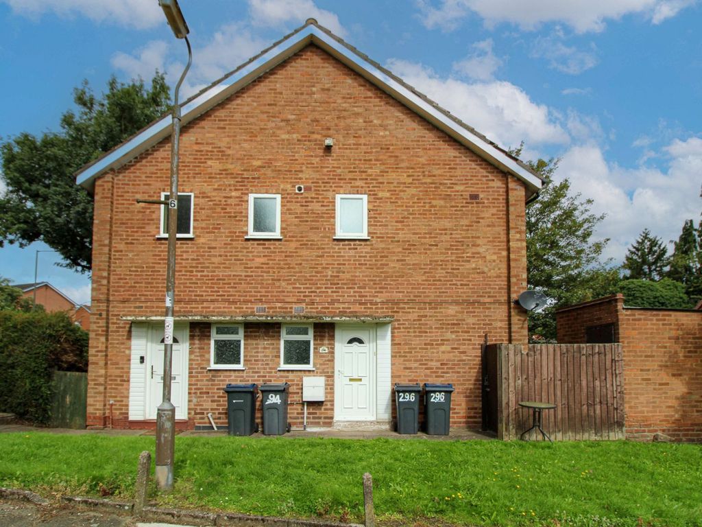 3 bed flat for sale in Priory Road, Hall Green, Birmingham B28, £