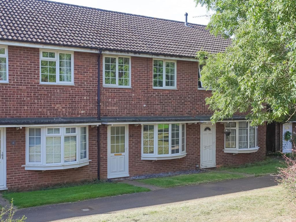 3 bed terraced house for sale in Sussex Drive, Banbury OX16, £250,000 Zoopla