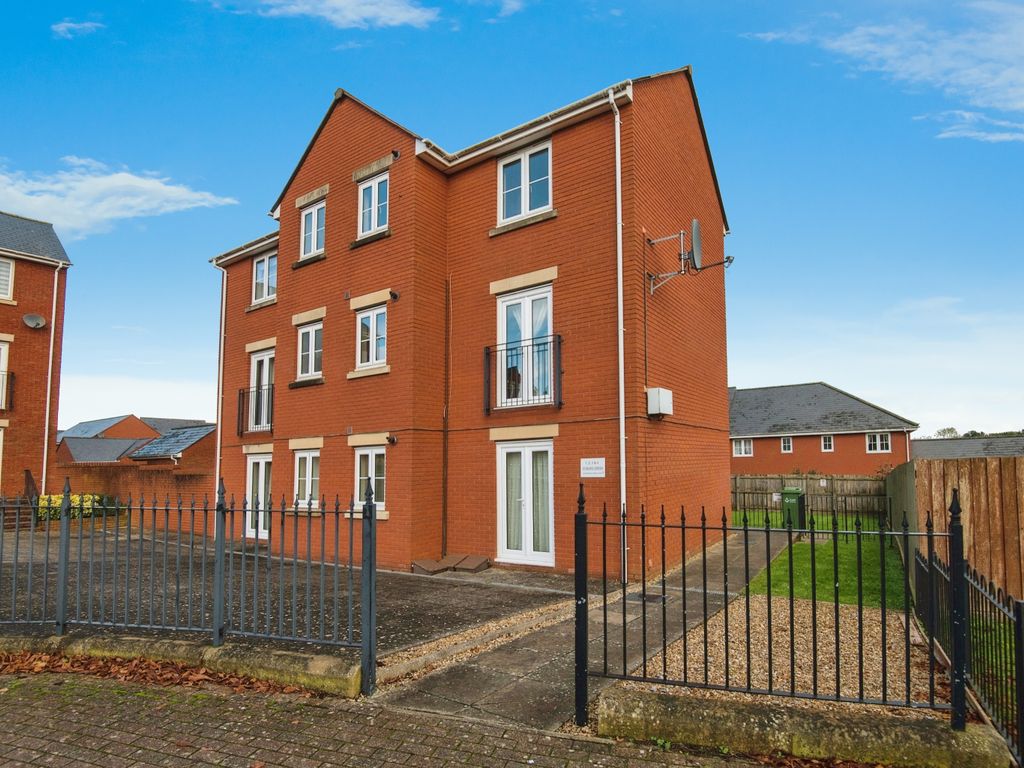 2 bed flat for sale in Coburg Green, Exeter EX2, £215,000 Zoopla