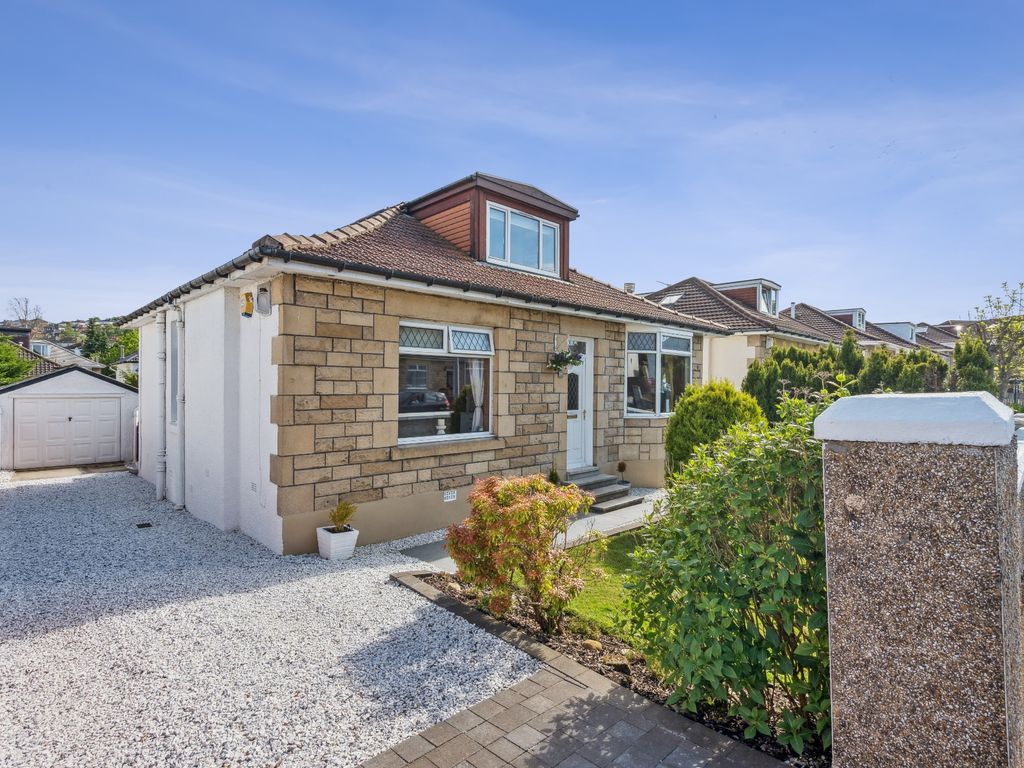 4 bed detached bungalow for sale in Balmeg Avenue, Giffnock, East