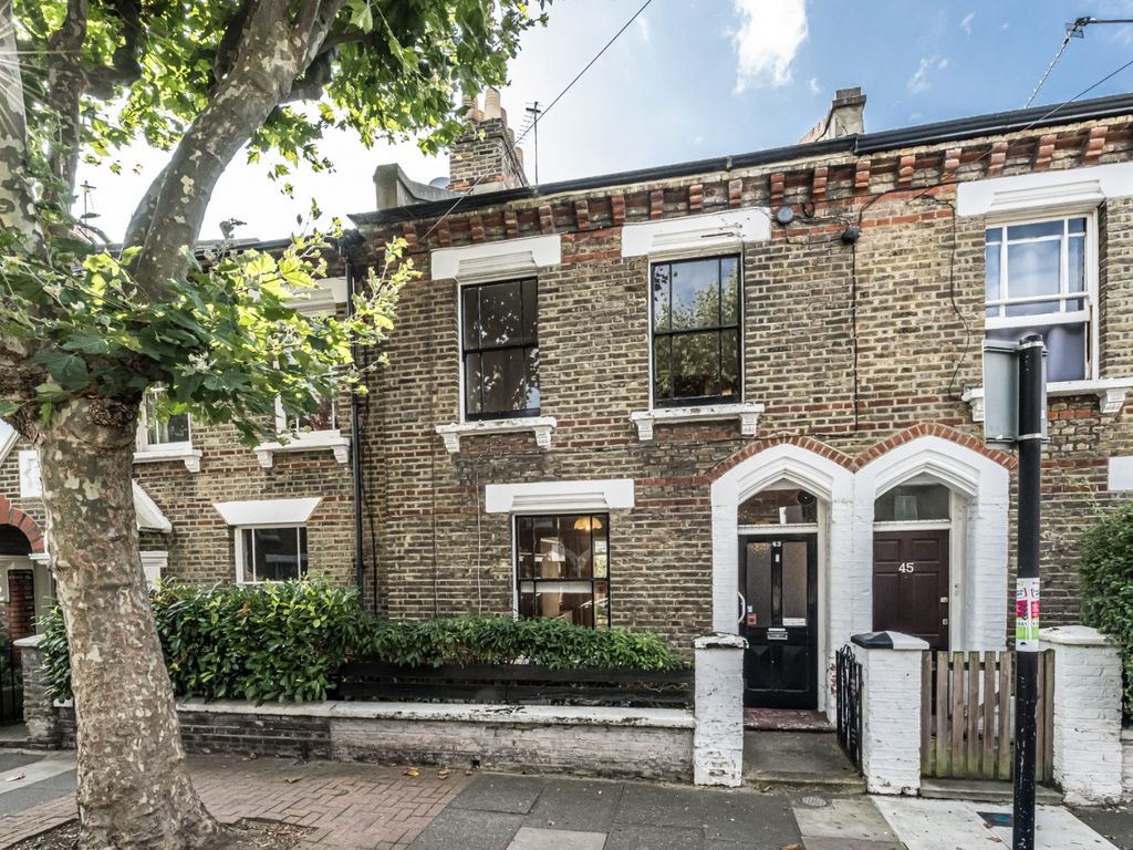 3 bed terraced house for sale in Ashbury Road, Shaftesbury Estate