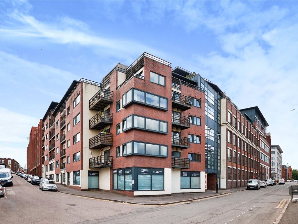 2 bed flat for sale in Warwick Street, Birmingham, West Midlands B12, £