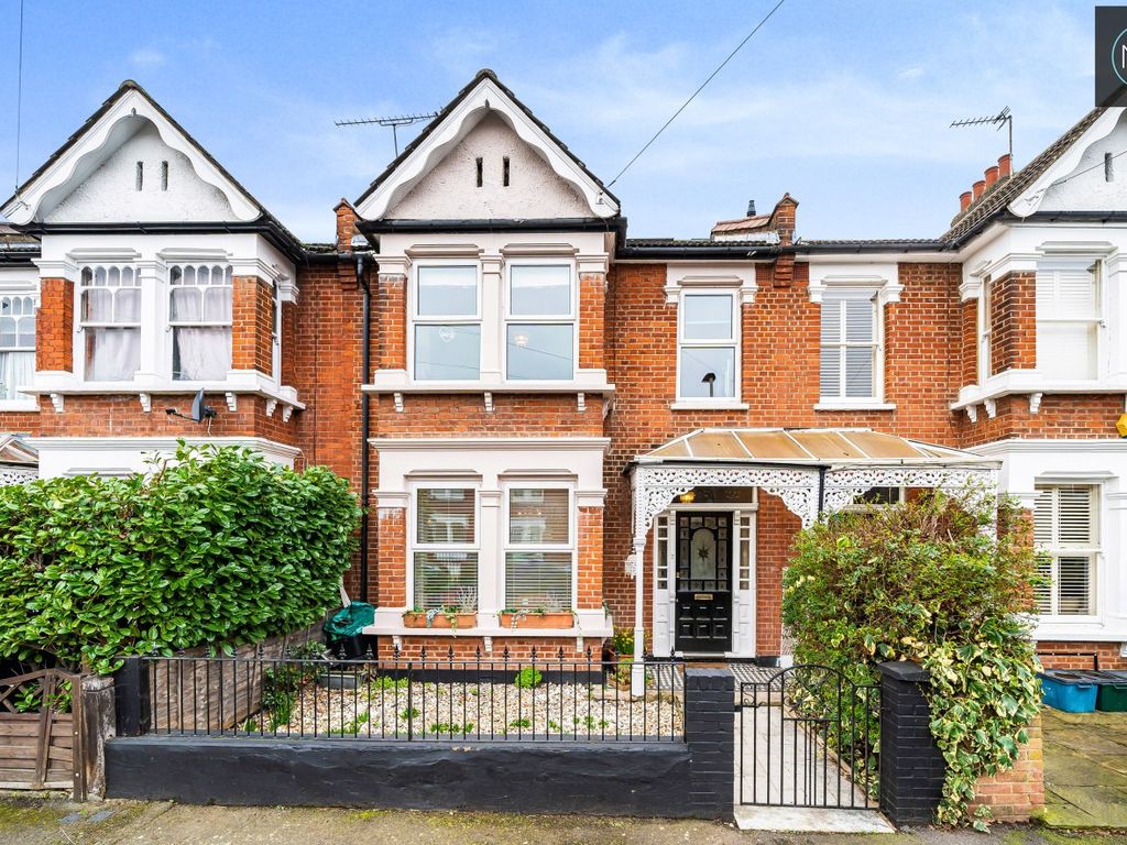 4 bed terraced house for sale in Wynndale Road, South Woodford, London