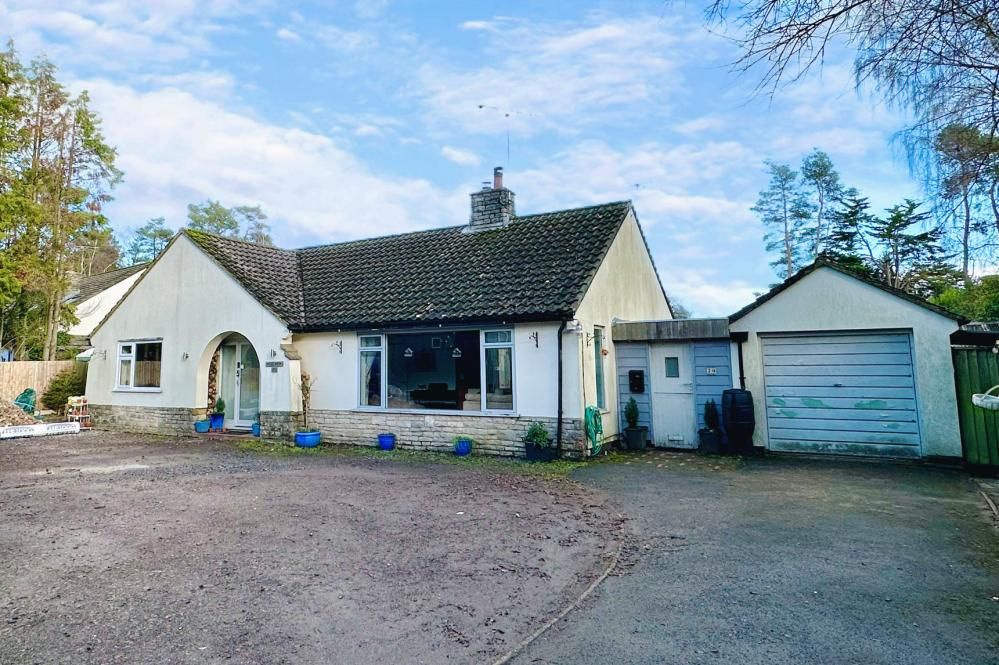 3 bed bungalow for sale in Bushmead Drive, Ashley Heath, Ringwood BH24