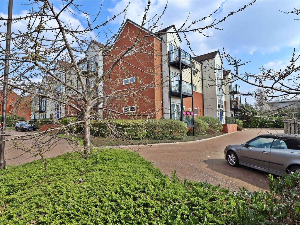 2 bed flat for sale in East Moor Drive, Wolverton Mill, Milton Keynes