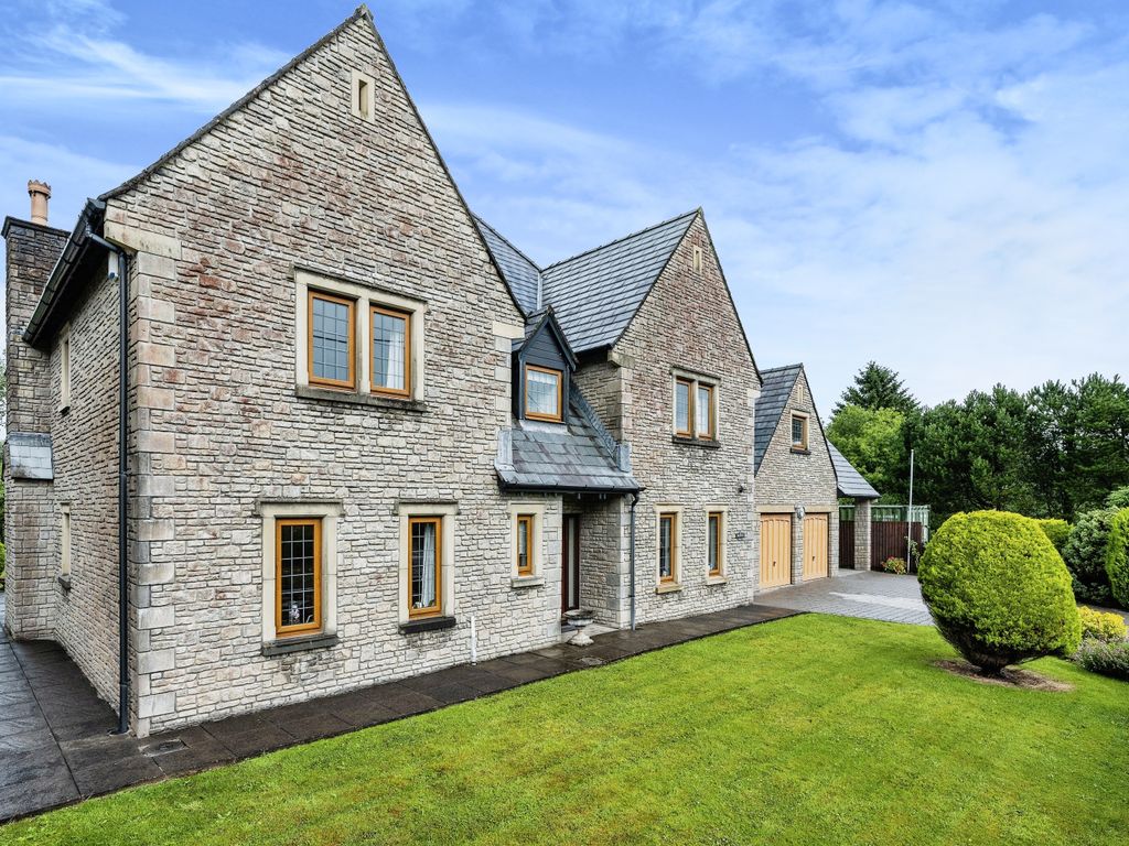 4 bed detached house for sale in Y Garreg Lwyd, Llanedi, Pontarddulais