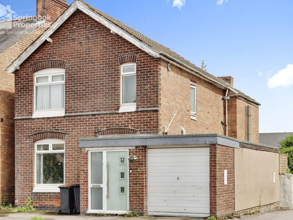 3 bed detached house for sale in Forest Road, Coalville, Leicestershire