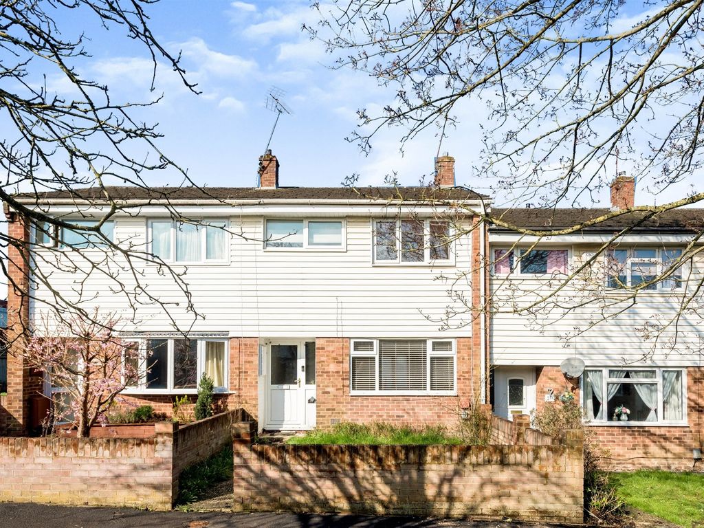 3 bed terraced house for sale in Bourne Court, Riverdene, Basingstoke