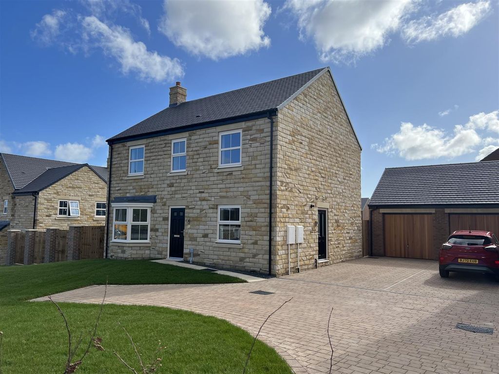 4 bed detached house to rent in Somerset Avenue, Peters Mill, Alnwick