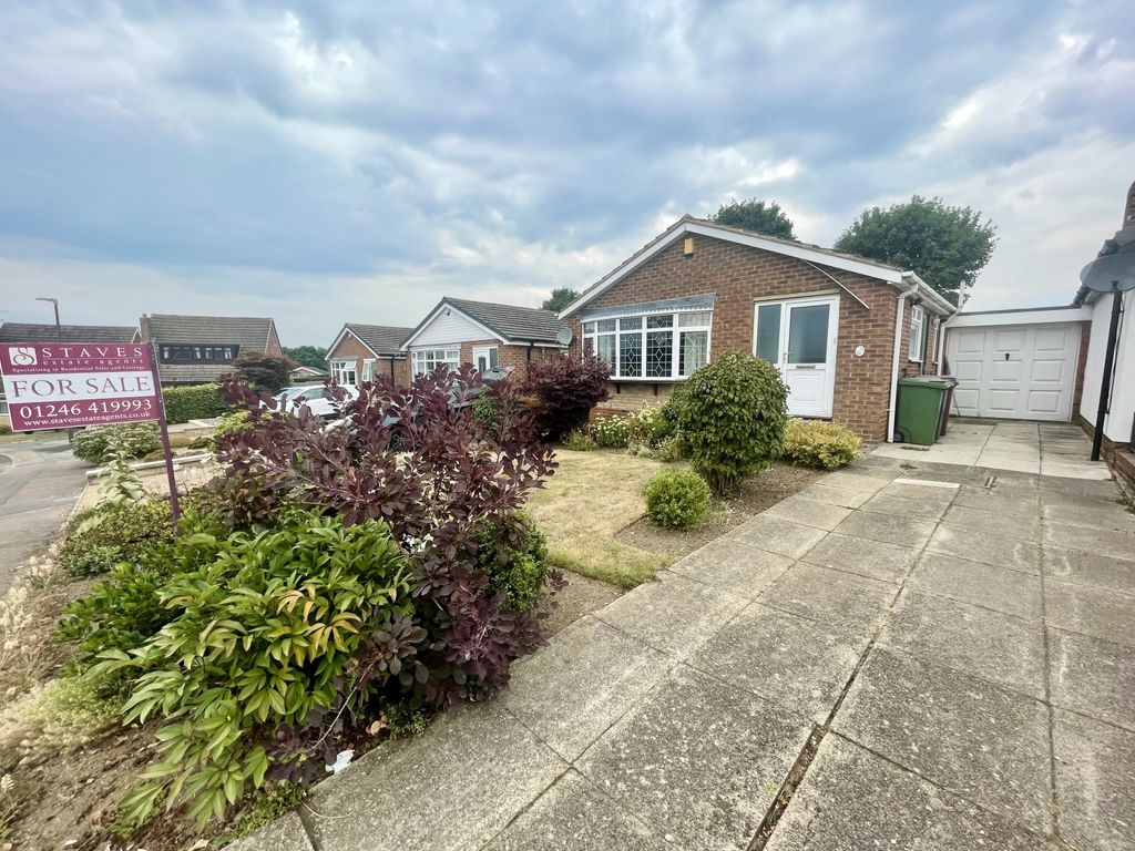 2 bed detached bungalow for sale in Derwent Road, Dronfield, Derbyshire