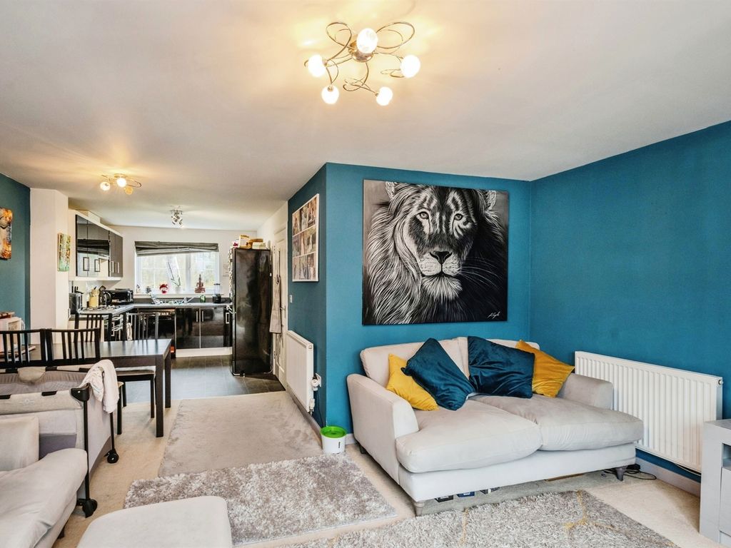 4 bed semidetached house for sale in Heol Bryncethin, Sarn, Bridgend