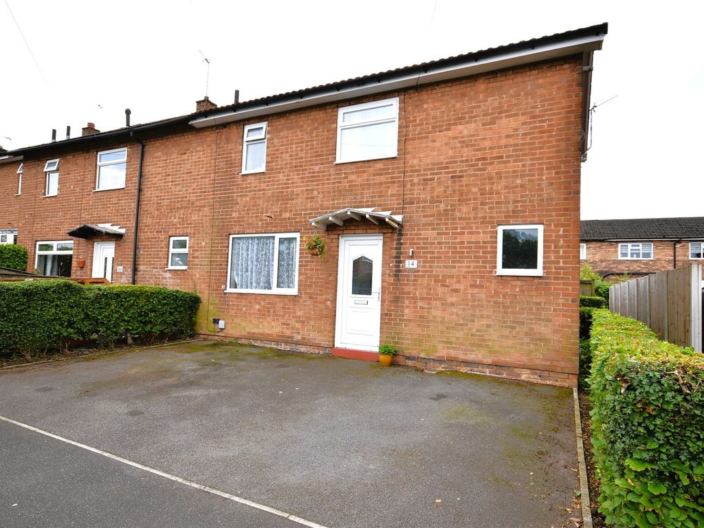 2 bed end terrace house for sale in Sherbourne Road, Macclesfield SK11