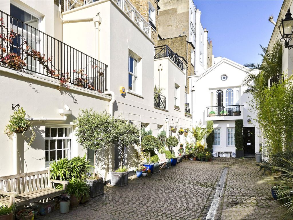 Stanhope Mews South, London SW7  