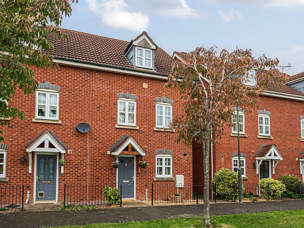 3 bed semidetached house for sale in Douglas Walk, Ashchurch