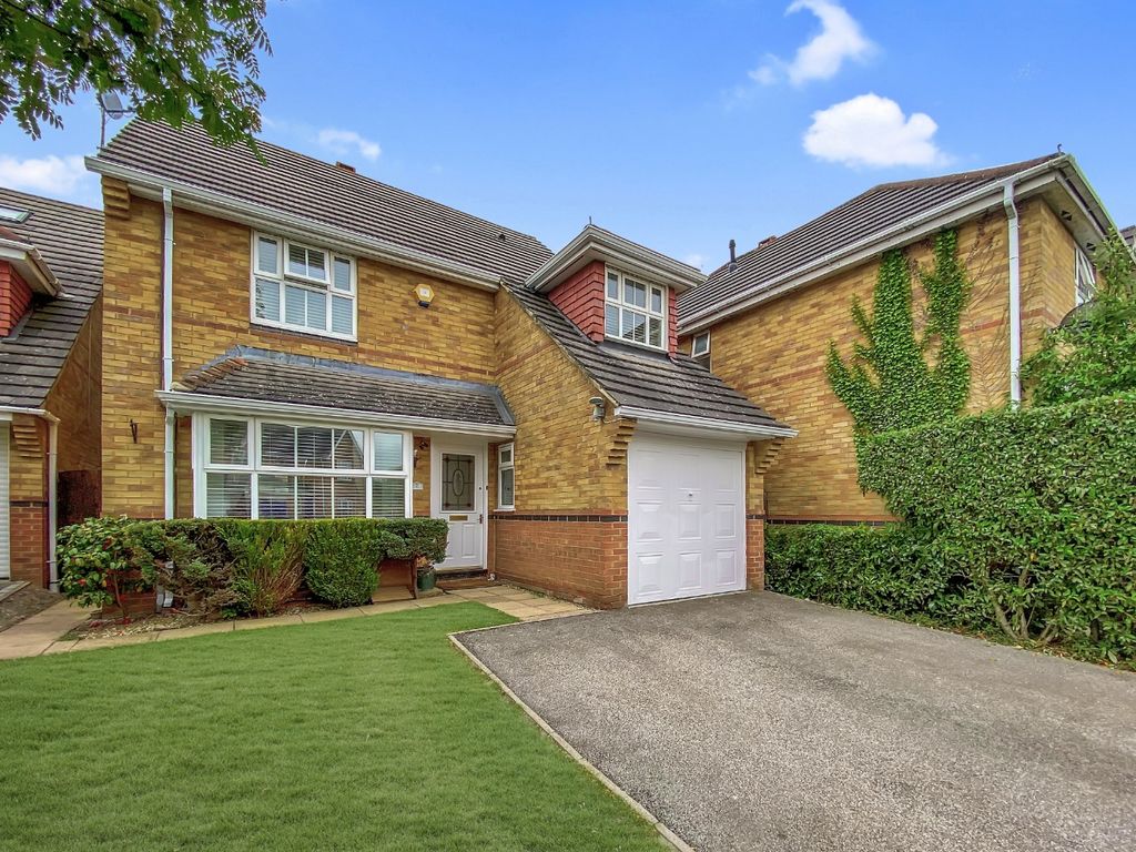 4 bed detached house for sale in Millers Way, Houghton Regis, Dunstable