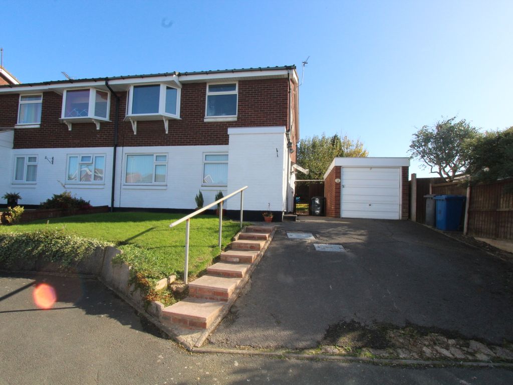 2 bed to rent in Sycamore, Wilnecote, Tamworth B77, £825 pcm