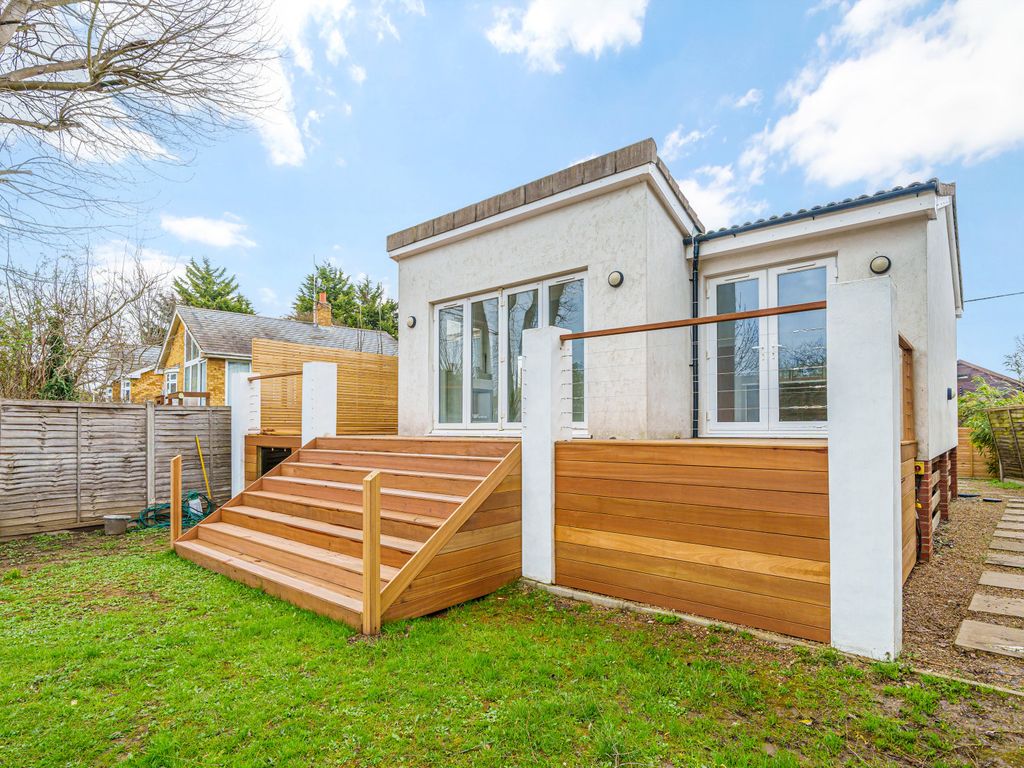3 bed bungalow for sale in Wheatleys Eyot, SunburyOnThames TW16 Zoopla